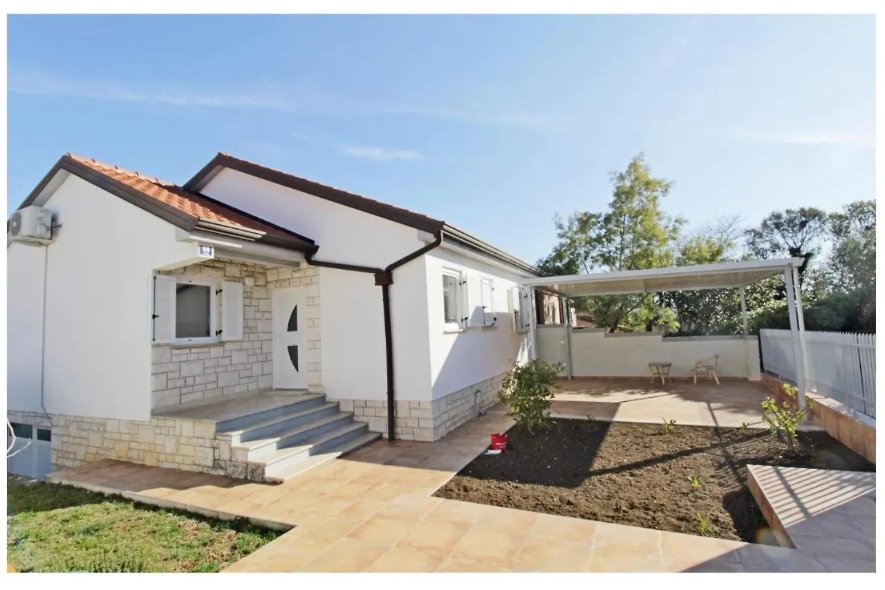 House Drena Monterosso Villa Crveni Vrh 0*,  Croatia